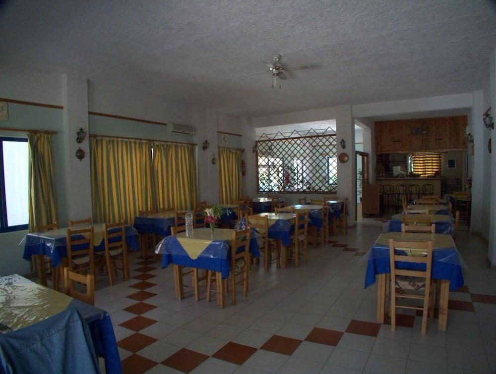 Hotel Sofia Marathokampos Ngoại thất bức ảnh